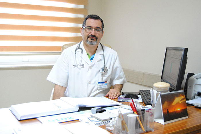 Klinik Mikrobiyoloji Uzmanı Dr. Mehmet Uluğ