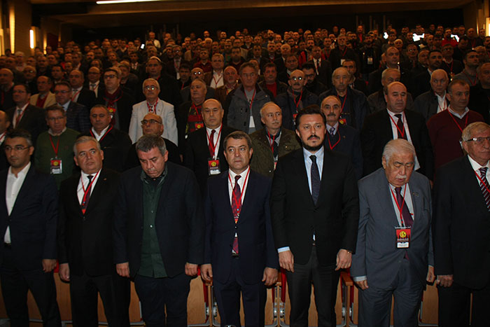 Eskişehirspor Kulübünün olağanüstü genel kurulu, 6 Aralık'a ertelendi.