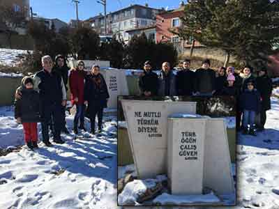 Yıkılan okuldan geriye kalan Atatürk Büstü