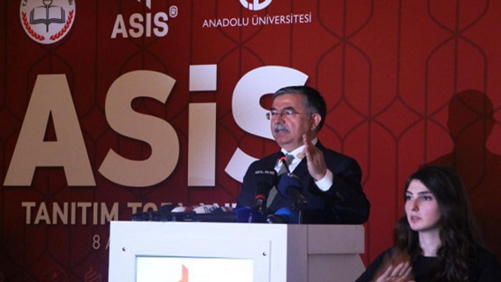 Anadolu Üniversiesi konferans