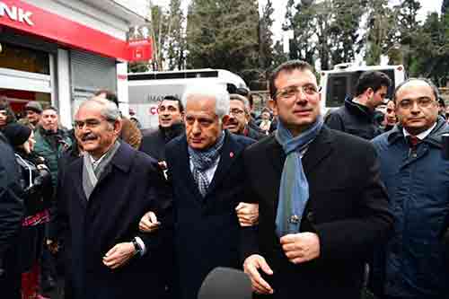 Şubat ayında Yılmaz Büyükerşen, Ekrem İmamoğlu'na destek için İstanbul'a gitmişti.