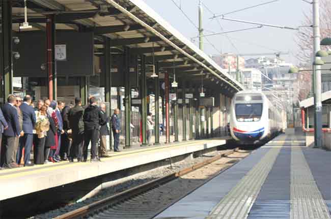 Eskişehir İstanbul Hızlı Tren sefer saatleri tarifeleri bilet fiyatları 2019
