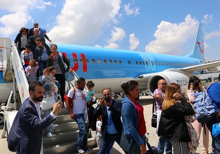 Türk Hava Yolları (THY), bugün Belçika’dan Eskişehir’e gelen 10 bininci yolcusu için bir karşılama töreni düzenledi. 