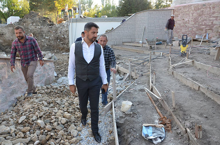 Eskişehir Sivrihisar Belediyesi tarafından aslına uygun olarak restorasyonu yapılan Selçuklu eseri tarihi Çardak Hamamı uzun yıllar sonra yeniden hizmete giriyor. 
