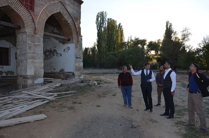 Eskişehir Sivrihisar Belediyesi tarafından aslına uygun olarak restorasyonu yapılan Selçuklu eseri tarihi Çardak Hamamı uzun yıllar sonra yeniden hizmete giriyor. 