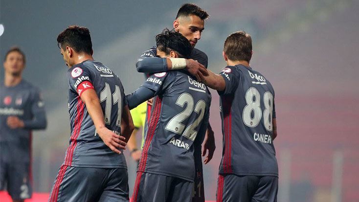 Bu 3 kulüp, Eskişehirspor, Yeni Malatyaspor ve Karabükspor… Bu kulüplerin resmi teklife hazırlandıkları iddia edildi.