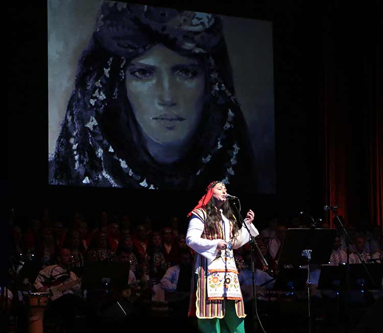 Eskişehir'de "Anadolu'nun Sesleri Türk Halk Müziği Personel Korosu" tarafından "Deyişler" konseri düzenlendi.