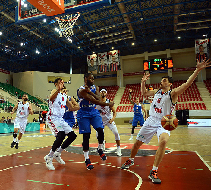 Tahincioğlu Basketbol Süper Lig’in 24. haftasında Eskişehir Basket, evinde Demir İnşaat Büyükçekmece’yi 76 - 72'lik skorla mağlup ederek 9 maç aranın ardından ikinci galibiyetini aldı. 