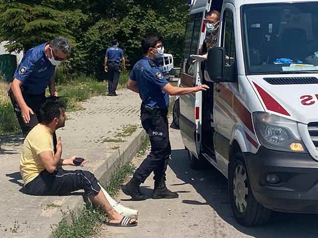 Olay, Eskişehir-Ankara karayolu üzerinde öğlen saatlerinde meydana geldi. 16 plakalı araç sürücüsü B. T., yolun karşısına geçmeye çalışan 68 yaşındaki Hanife Alper’e çarptı. 