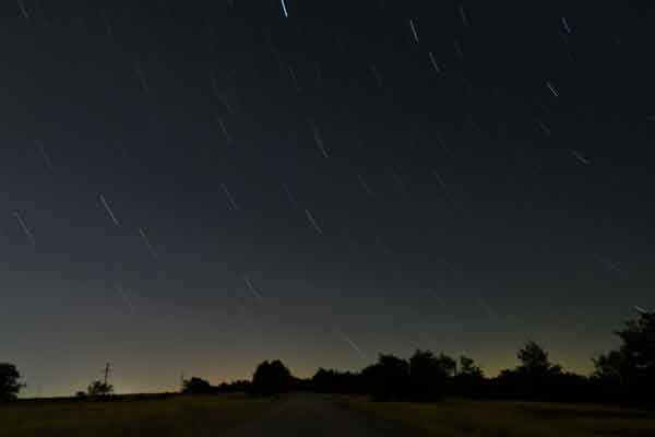 Eskişehir’de bulunan Bozdağ’dan da görülen meteor yağmuru nefes kesti.