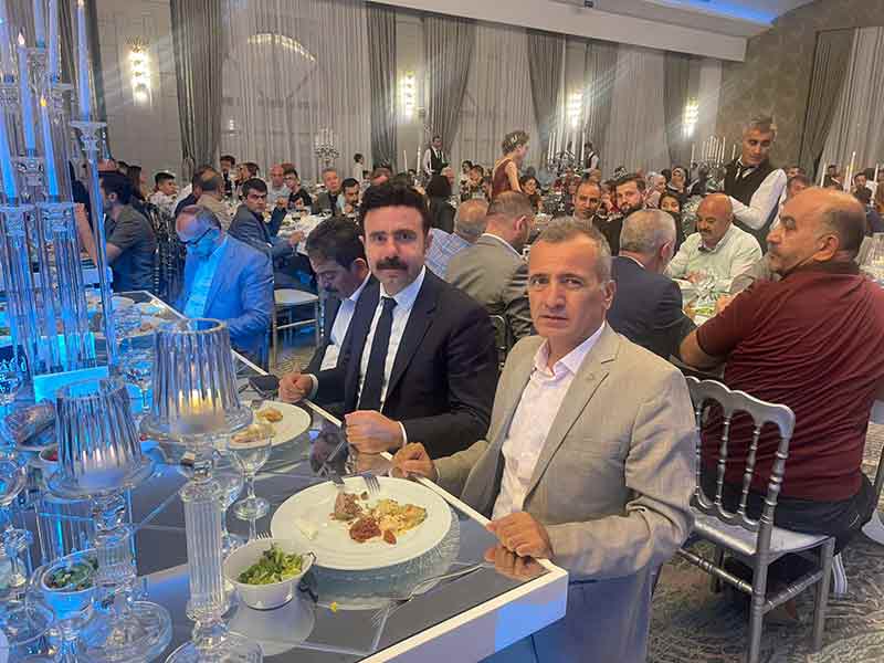 Serhat ve Yıldız Tunç'un oğulları Hamza Tunç'un Anemon Otel'de düzenlenen sünnet düğününe Eskişehir siyaset arenasından üst düzey katılım oldu