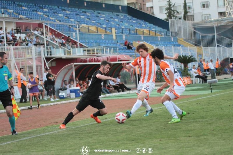 Eskişehirspor,  2017-18 sezonu Spor Toto 1 Lig kapanış maçında Eskişehirspor Adanaspor'u 3-0 yendi.
