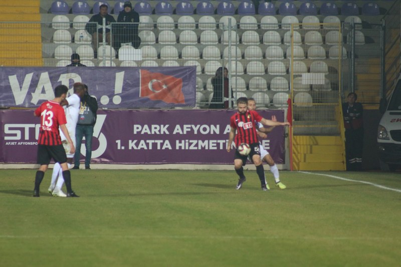Eskişehirspor Afjet Afyonspor deplasmanında 2-1 yenildi. Böylelikle Es Es bu sezon deplasmanda oynadığı tüm maçları kaybetmiş oldu. İşte maçta kareler...