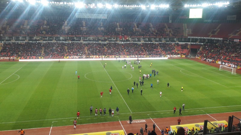 Spor Toto 1. Lig'in 27. haftasında Eskişehirspor, Altınordu'ya 4-2 mağlup oldu. Maçta takımımızın iki golünü de Semih Şentürk kaydetti.
