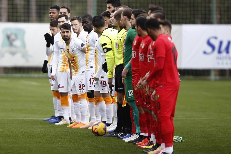 Eskişehirspor, kamp yaptığı Antalya Belek’te Spor Toto Süper Lig ekiplerinden Galatasaray ile oynadığı hazırlık maçında 3-3 berabere kaldı. 

