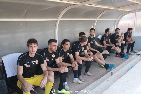 TFF 1. Lig'in 6. hafta mücadelesinde Hatayspor, Eskişehirspor'u konuk etti. Mücadele ev sahibi ekibin 1-0 üstünlüğü ile sona erdi.