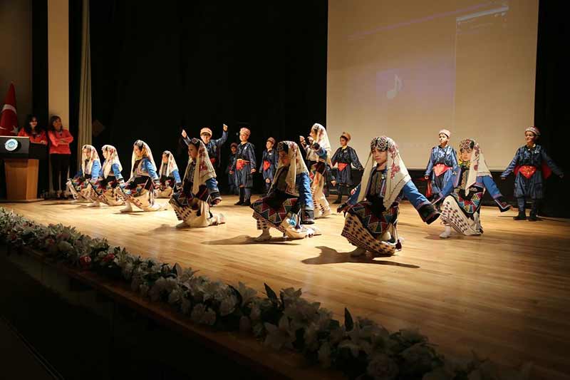 Eskişehir Odunpazarı Belediyesi, 23 Nisan Ulusal Egemenlik ve Çocuk Bayramını birbirinden güzel etkinliklerle kutlamaya devam ediyor. 
