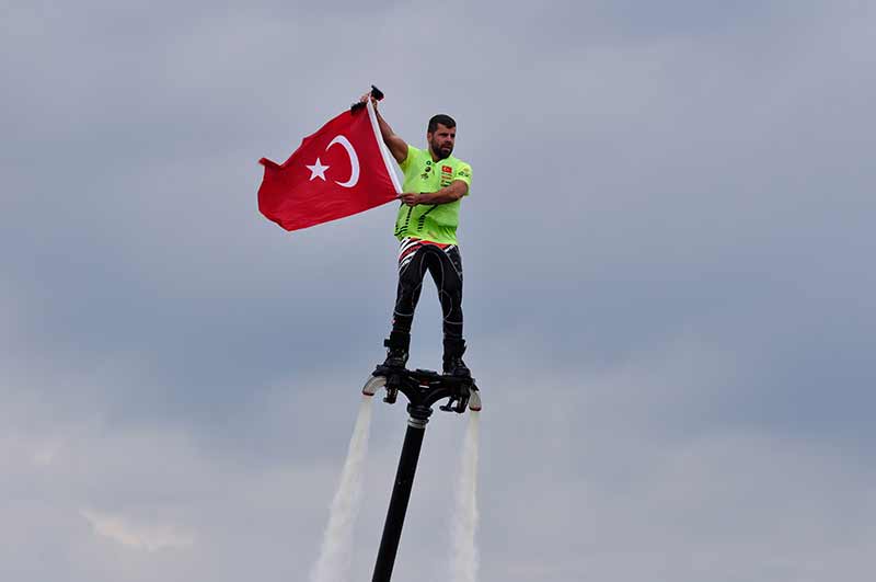 Afyonkarahisar Belediyesi'nin katkılarıyla, Motosiklette Türkiye Süper Enduro Şampiyonası'nın tanıtımı yapıldı.