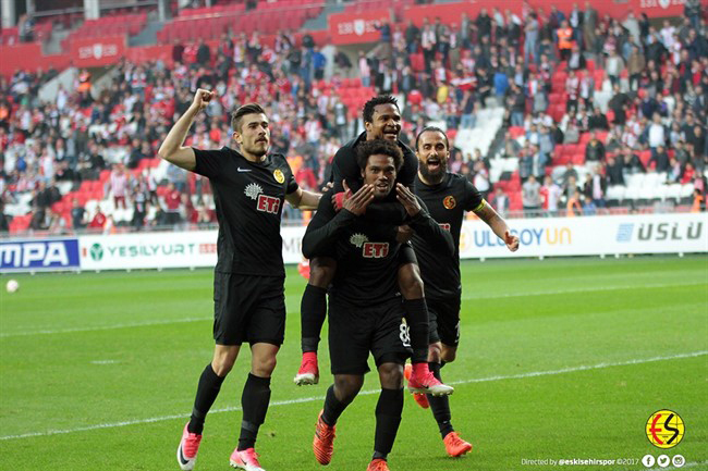 TFF 1. Lig’in 14. Haftasında Eskişehirspor Samsunspor'u deplasmanda 4-0 yendi. Takımımızın attığı 4 gol de birbirinden şahaneydi. Ancak Bruno ders gibi bir gol attı.