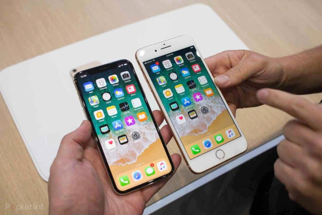 Ortaya çıkan raporlara göre Samsung, 2018 yılında Apple'a 200 milyon adet iPhone X ekranı üretecek. Bu üretimden Samsung'un kazancı ise tam 22 milyar dolar olacak. The Wall Street Journal'da yer alan bir rapora göre, Samsung her iPhone X'ten 110 dolar kazanacak. Zira Güney Kore merkezli teknoloji devi Samsung, Apple'ın iPhone X cihazında toplamda 110 dolar maliyeti olan bir sürü parçayı sağlayan marka.