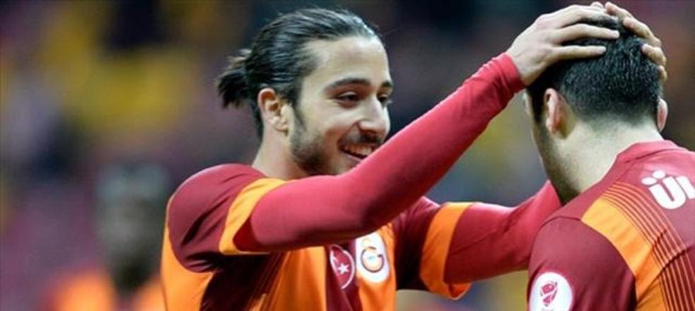 Galatasaray'ın resmi Twitter hesabı, Tarık Çamdal'ın doğum gününü kutlayan bir mesaj paylaştı.