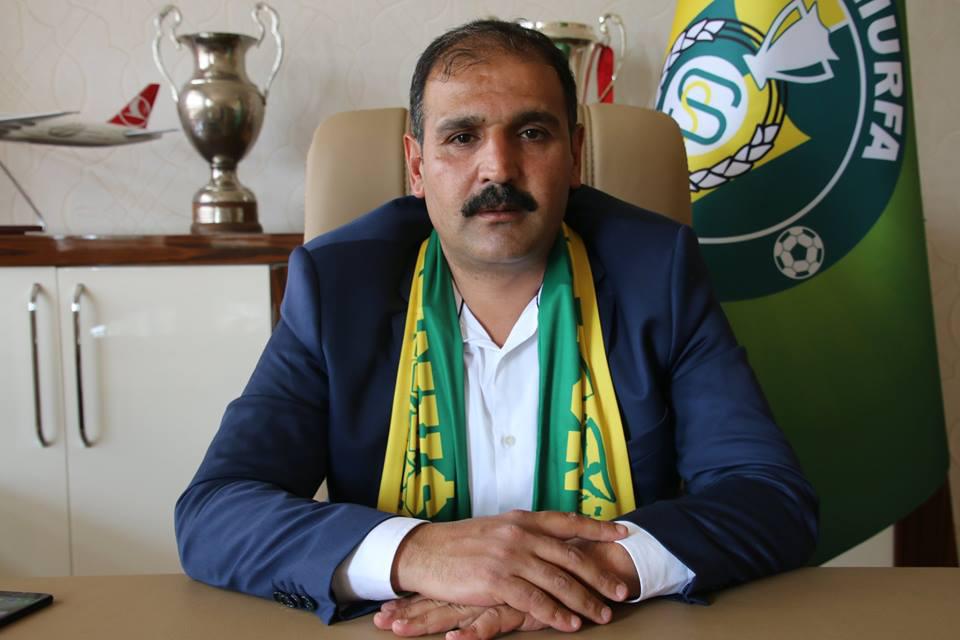 Şanlıurfaspor'da alacakları yüzünden TFF'ye şikayette bulunan futbolcu Mertcan Çam'ın, kulüp başkanı Emin Yetim ve yakınındaki kişilerce darp edildiği iddia edildi.