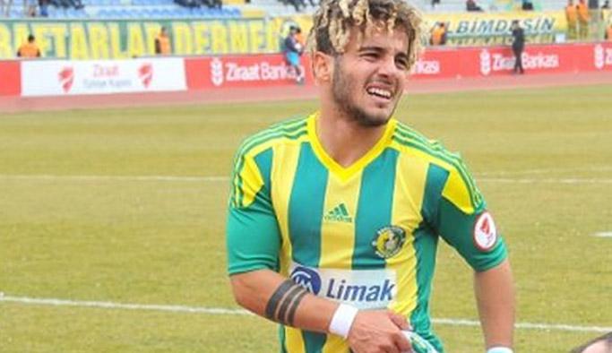 Şanlıurfaspor forması giyen 22 yaşındaki futbolcu Mertcan Çam'ın, alacakları sebebiyle TFF'ye şikayette bulunduğu için kulüp başkanı Emin Yetim ve çevresindeki 10 adam tarafından tekme tokat dövüldüğü iddia edildi.