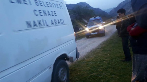 Kaza, Eğrigöz köyünün 500 metre ilerisinde bulunan İsmail Orha'ya ait arazinin yanında meydana geldi. 