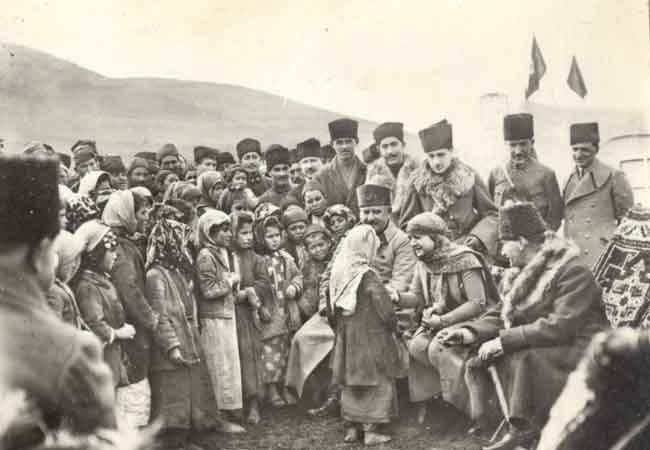 Ankara Mebusu olan Mustafa Kemal Paşa meclisin yeni seçilen mebuslarla işgal altındaki İstanbul’daki Meclis-i Mebusan’dan gelecek mebuslardan oluşacağını bildirdi.