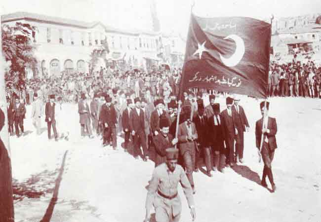 Ertesi gün Mustafa Kemal Paşa, mecliste Mondros Ateşkes Antlaşması'nın imzalanmasından meclisin açılmasına kadar geçen sürede yaşanan gelişmeleri anlatan uzun bir konuşma yaptı.