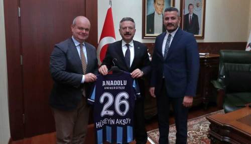 Anadolu Üniversitesi Spor Kulübü’nden Vali Aksoy’a ziyaret