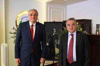 Başkan Bakkalcıoğlu’Na Tebrik Ziyaretleri Sürüyor
