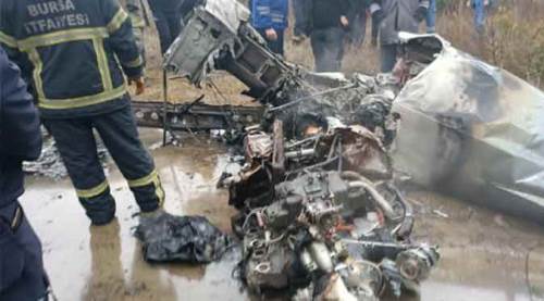 Eğitim uçağı düştü: 2 kişi hayatını kaybetti 