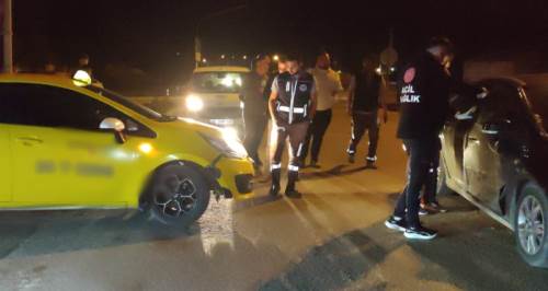 Eskişehir'de trafik kazası: Otomobil ve ticari taksi çarpıştı