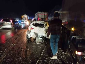 Kütahya’Da Zincirleme Trafik Kazası: 1 Yaralı
