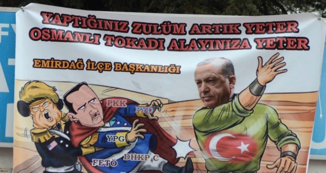 'Osmanlı Tokadı' pankartı dikkat çekiyor!