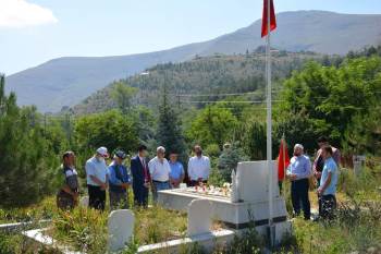 15 Temmuz Etkinlikleri Kapsamında Şehit Mezarları Ziyaret Edildi
