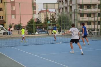 30 Ağustos Ayak Tenisi Zafer Kupası’Nda Heyecan Başladı
