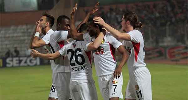 Adanademirspor: 2 - Eskişehirspor: 3 maç sonucu (MAÇ ÖZETİ)