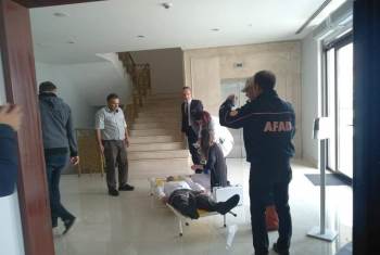 Afad’Dan Otel Personellerine Yönelik ‘Deprem, Yangın Ve Tahliye’ Tatbikatı
