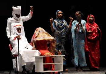 Afgan Dans Topluluğu Ve Afrikalı Öğrencilerin Gösterileri Mest Etti
