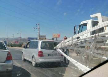 Afyon'da ilginç trafik kazası