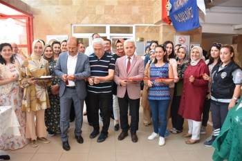 Afyonkarahisar’Da "Kültür Ve Sanat Sokağı" Sergisi Açıldı
