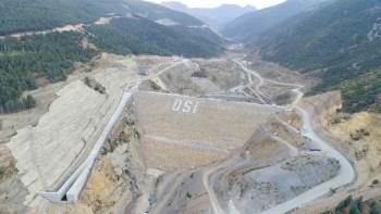Afyonkarahisar’Da Bölgenin En Yüksek Barajının Gövde Dolgusu Tamamlandı
