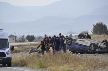 Afyonkarahisar'da feci kaza: 3’ü ağır 5 yaralı