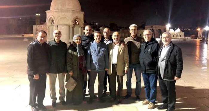 Ahmet Ataç Filistin'e gidip Mescid-i Aksa'da namaz kıldı