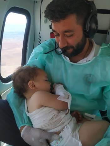 Ambulans Helikopterde Görevli Att, Türkiye’Nin İkinci Defa İçini Isıttı
