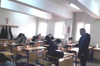 Anadolu Lisesinde Üniversite Sınavı Simülasyonu Yapıldı
