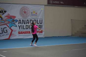 Anadolu Yıldızlar Ligi Tenis Grup Müsabakaları Afyonkarahisar’Da Başladı
