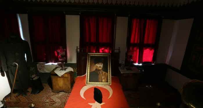 Atatürk'ün kaldığı konak ziyarete açıldı